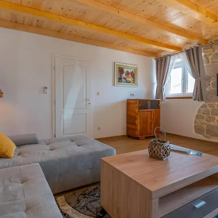 Cozy In With Wifi Imotski