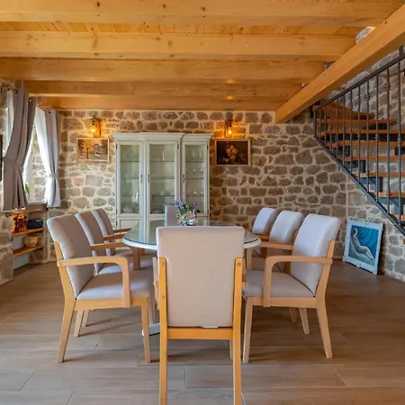 Cozy In With Wifi Imotski