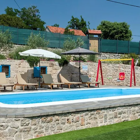 Cozy In With Wifi Imotski